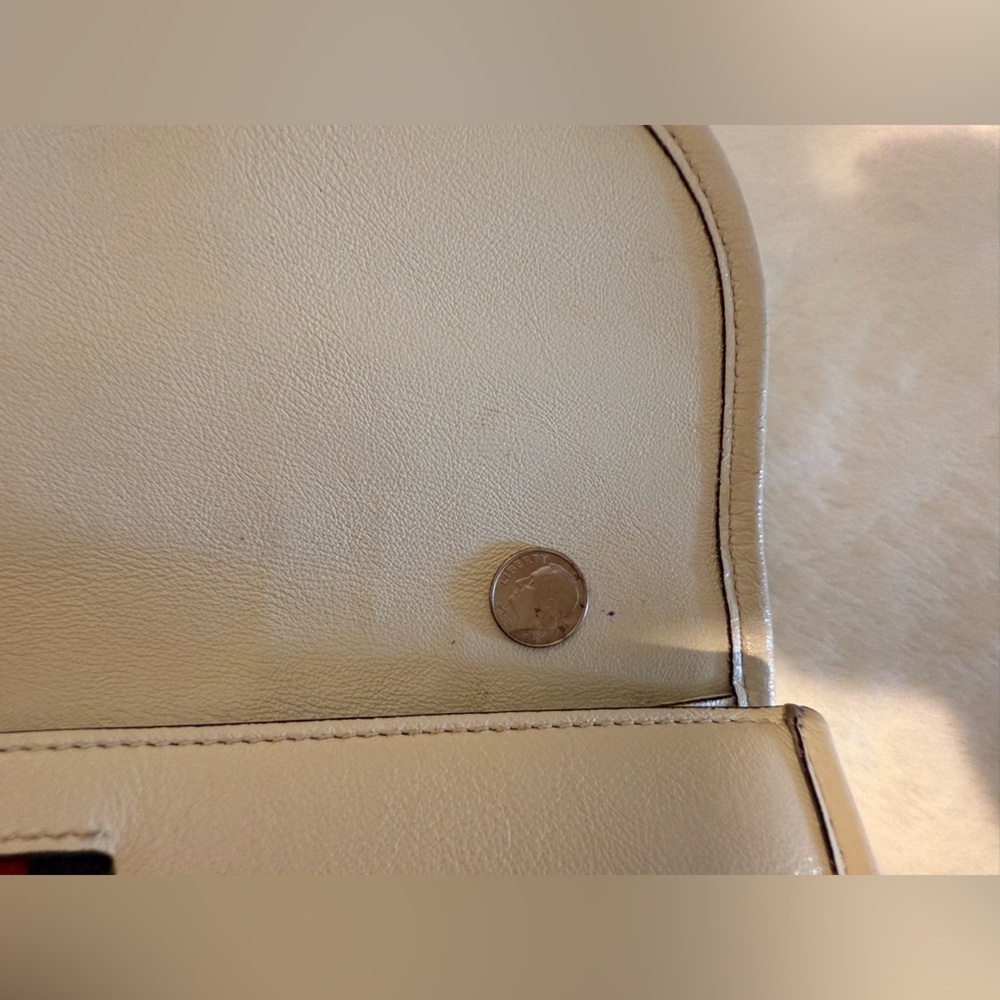 Gucci Small Linea Rajah Leather Shoulder Bag - Picture 7 of 12